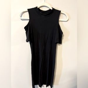Black Open Shoulder Short Sleeve Mini Dress